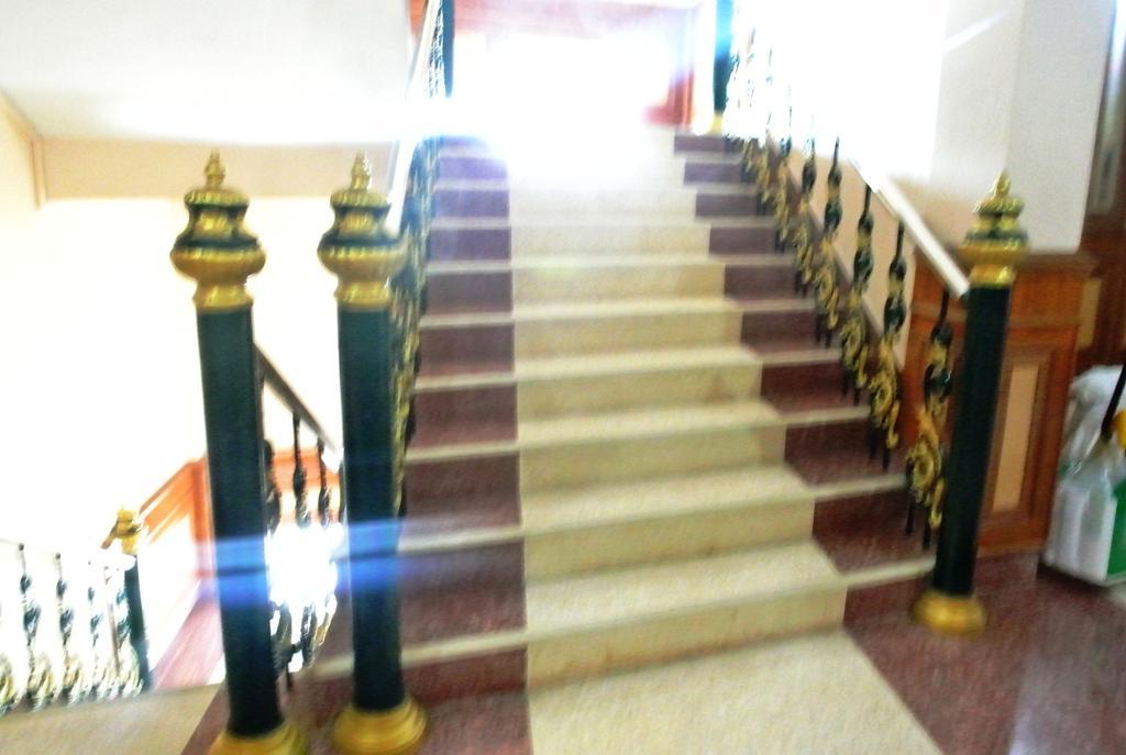 Rose Garden Hotel Phra Nakhon Si Ayutthaya Exteriör bild